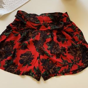 Zara short